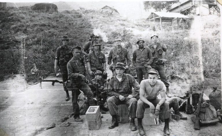 011118-116-Marines-Vietnam