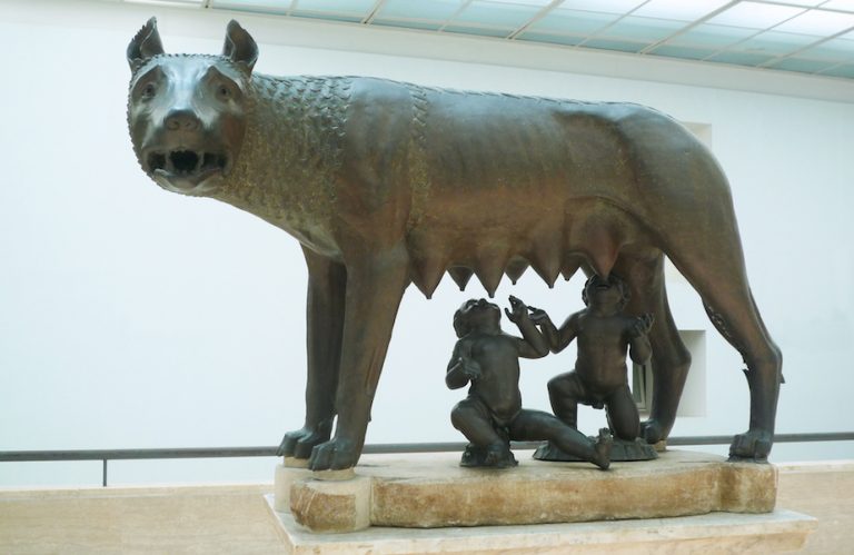 011118-155-Art-History-Capitoline-She-Wolf