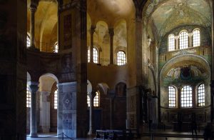 A Classical Architectural Revival in the Palatine Chapel at Aachen 6 A Classical Architectural Revival in the Palatine Chapel at Aachen