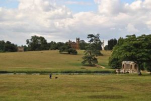 Landscape and Garden Design in 18th-Century Europe: Architectural Use of the Natural 11 The garden of Stowe today with the Queen's Temple, Gothic Temple, Lord Cobham's Pillar, and Palladian Bridge