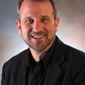 Meet the Theologian Who Helped MLK See the Value of Nonviolence 17 Meet the Theologian Who Helped MLK See the Value of Nonviolence