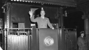 The Political Science of Campaigns, Elections, and Participation 58 Truman Waving