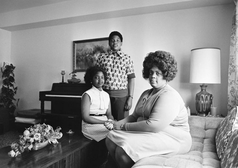 033018-02-Linda-Brown-Board-Education-History-Civil-Rights