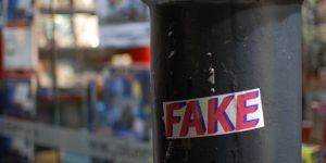 How Do You Identify Fake News? 10 How Do You Identify Fake News?