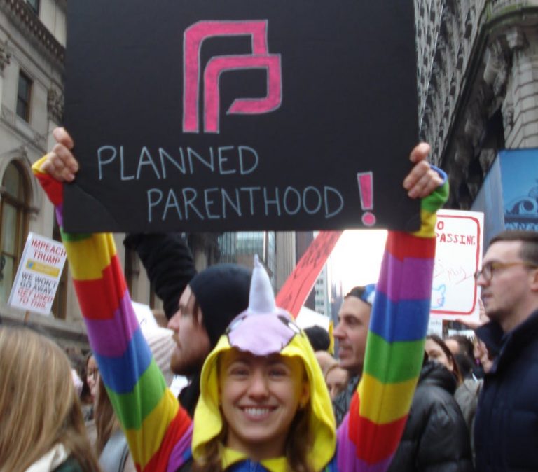 042218-22-Planned-Parenthood-Women-Health