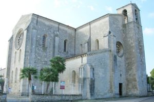 'Roman-Like': Early to High Medieval Romanesque Art and Architecture