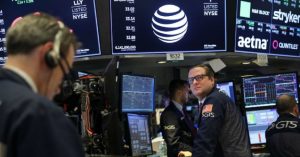 Floodgates 'Wide Open' for Corporate Mega-Mergers after AT&T-Time Warner Deal