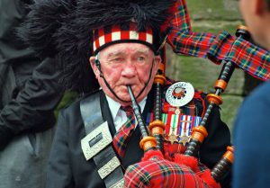 Bagpipe Bandits: How the English Blew Scotland's National Instrument First 142 061818-16-England-Britain-Scoltand-Bagpipes-Music