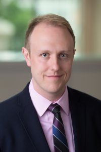 Distinguishing between Fact and Opinion in the News 6 Distinguishing between Fact and Opinion in the News