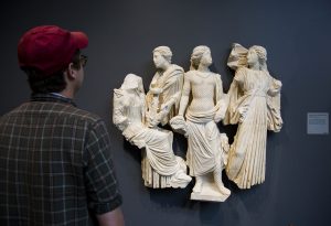 Of Muses and Magnets: Inspiration for a New Technique in Stone Conservation 26 Of Muses and Magnets: Inspiration for a New Technique in Stone Conservation