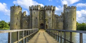 Medieval Love Island 50 072018-50-Medieval-Middle-Ages-Castle-Architecture-Art-History