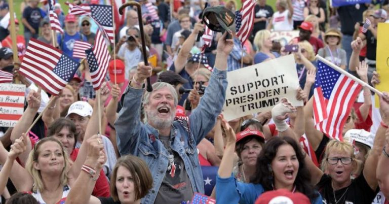 072718-03-Trump-Religion-Christian