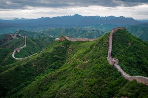 History's Great Walls: Good Neighbors or Bad Policy? 35 History's Great Walls: Good Neighbors or Bad Policy?