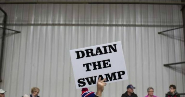 083118-03-Trump-Politics