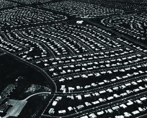 The 1950s: Chasing the American Dream 15 The 1950s: Chasing the American Dream