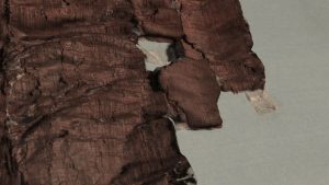 Buried by the Ash of Vesuvius: Pompeii Scrolls Being Read for the First Time 32 Buried by the Ash of Vesuvius: Pompeii Scrolls Being Read for the First Time