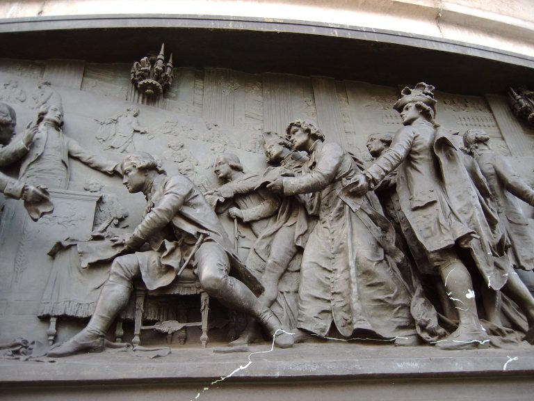 4MP859 Digital Camera