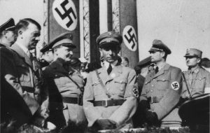Dictatorship and Totalitarianism in World War II 33 Dictatorship and Totalitarianism in World War II