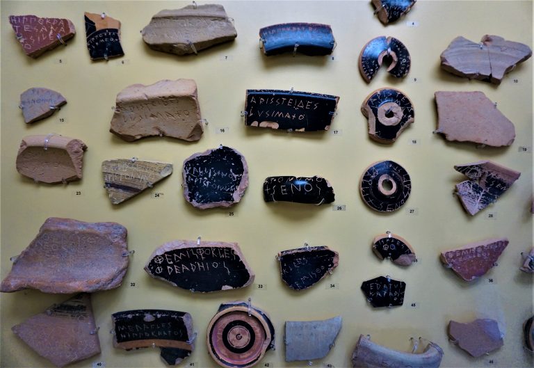 100818-28-Ancient-History-Greece-Greek-Government