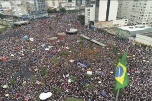 Brazilians Choose Bolsonaro, Haddad after a Tense and Violent Campaign 5 Brazilians Choose Bolsonaro, Haddad after a Tense and Violent Campaign