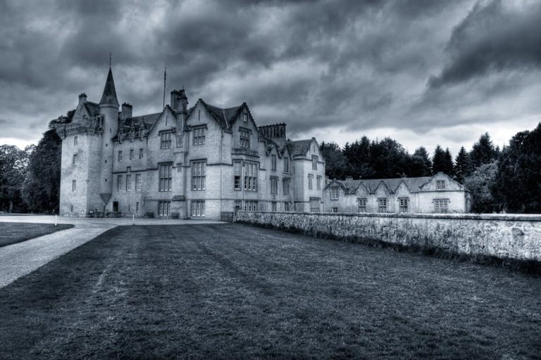 110218-56-Architecture-Art-History-Gothic-Supernatural