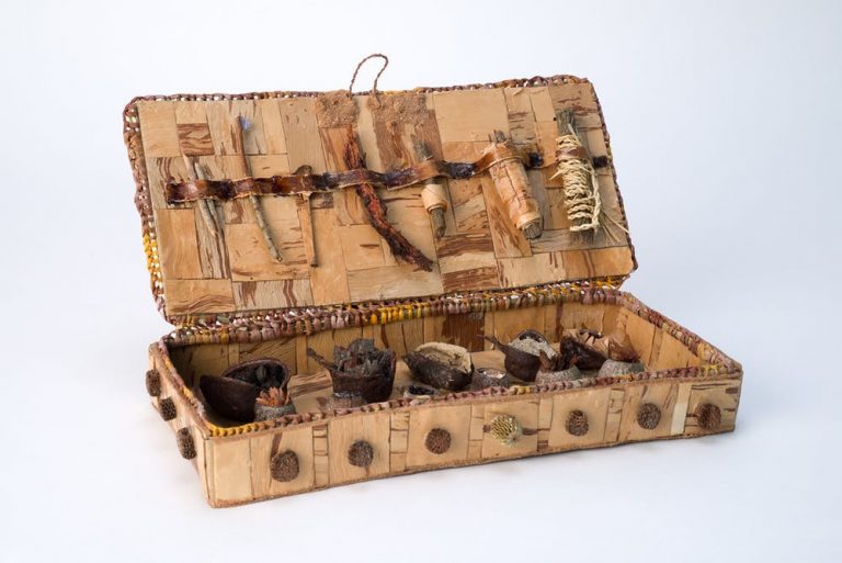 110318-28-Medicine-Health-History-Aborigine-Aboriginal-Anicent-Australia