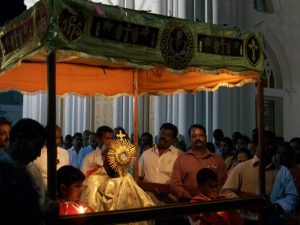 How the Virgin Mary Brings Together Four Different Faiths in India and Pakistan 2 112318-43-Religion-India-Pakistan-History