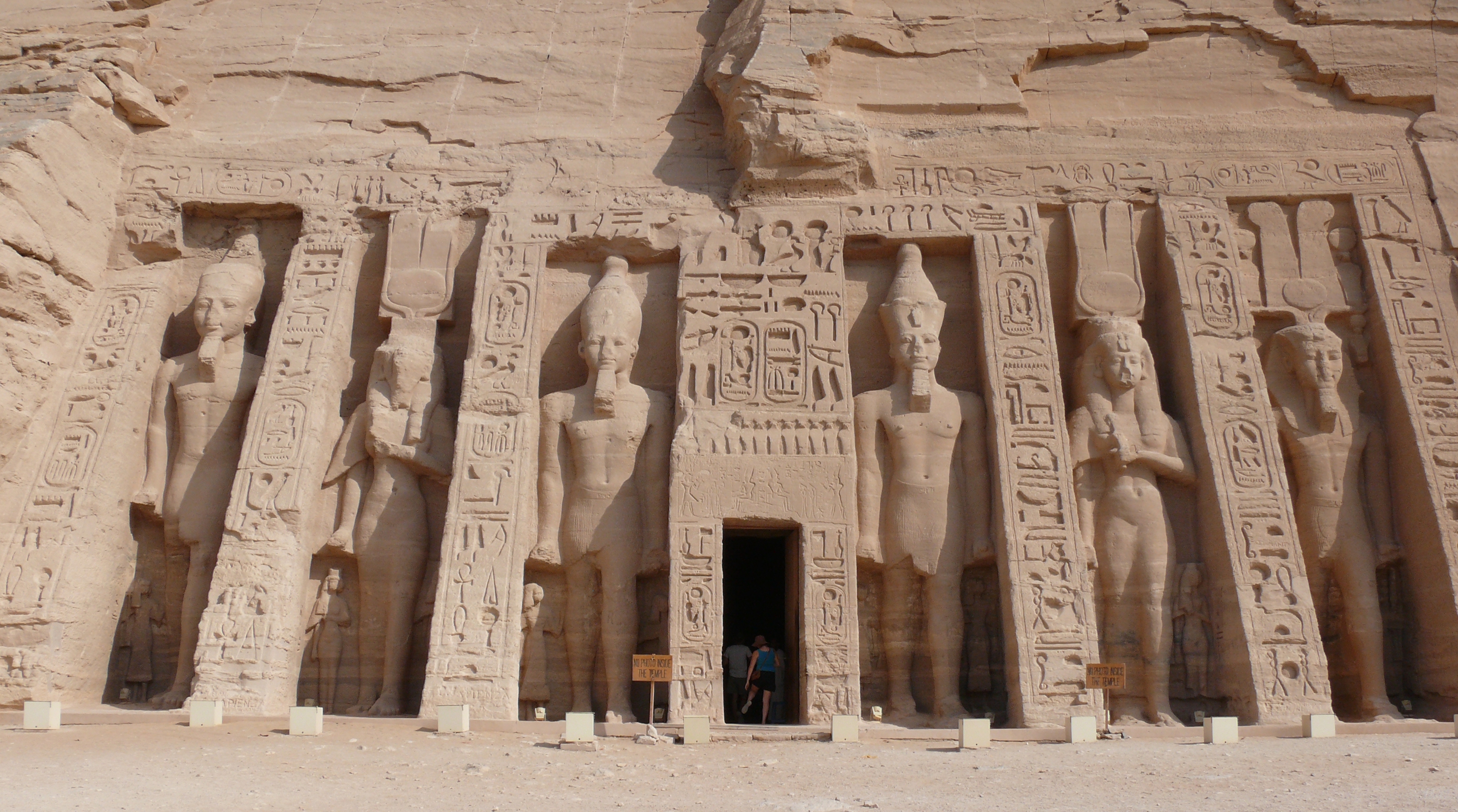 ancient egyptian religious temples