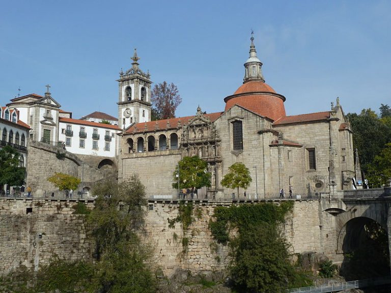 120518-11-History-Portugal-Medieval-Middle-Ages-Iberian-Peninsula