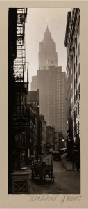 Unsentimental Vistas: Berenice Abbott and 20th-Century Interwar Urban Photography 21 Unsentimental Vistas: Berenice Abbott and 20th-Century Interwar Urban Photography