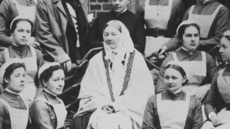 010819-56-History-Medicine-Florence-Nightingale-Women