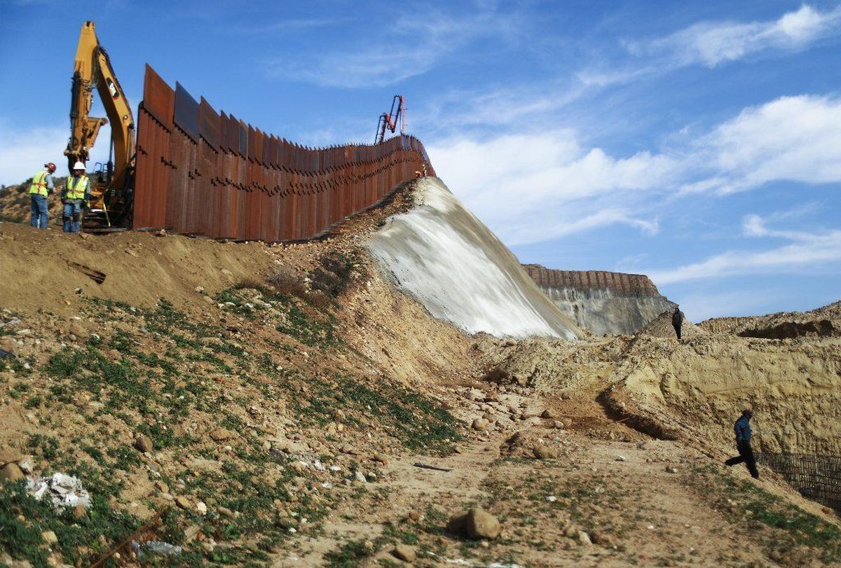 011219-45-Trump-Border-Wall