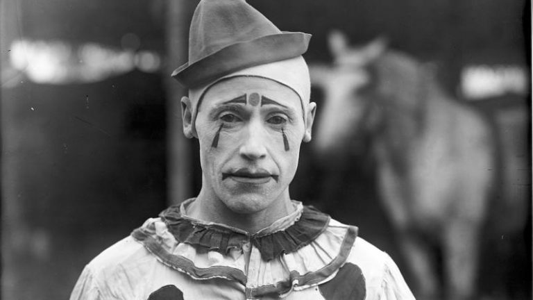 030319-64-History-Circus