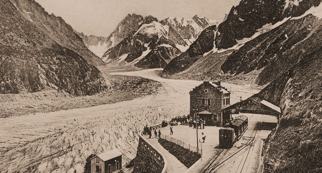 People Flocking to See Melting Glaciers before They're Gone Brings Both Benefit and Harm