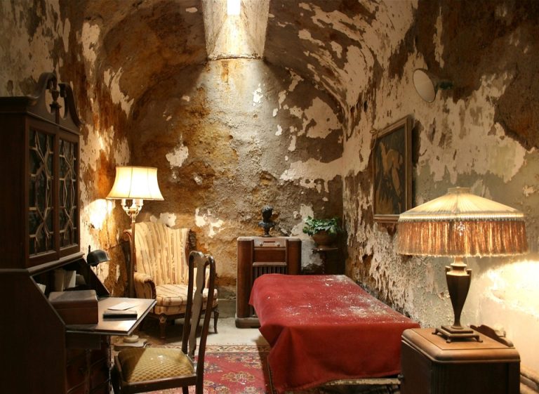 051119-21-History-Crime-Law-Prison