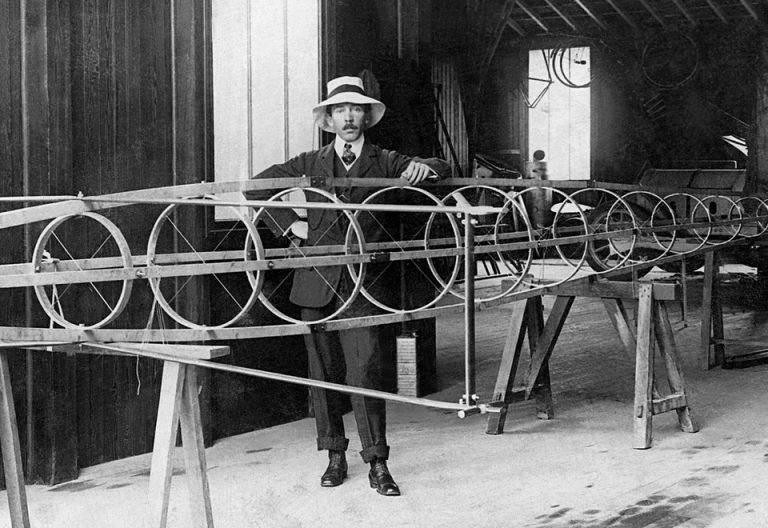 051119-51-History-Aviation