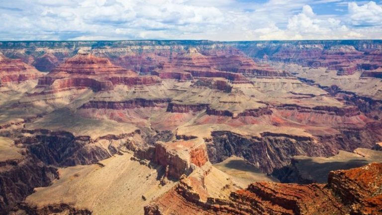 060419-44-History-Art-United-States