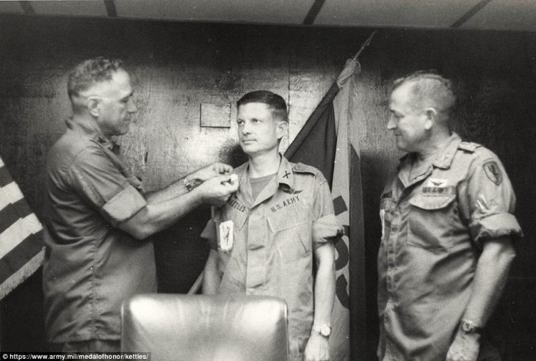 061119-42-History-War-Military-Charles-Kettles