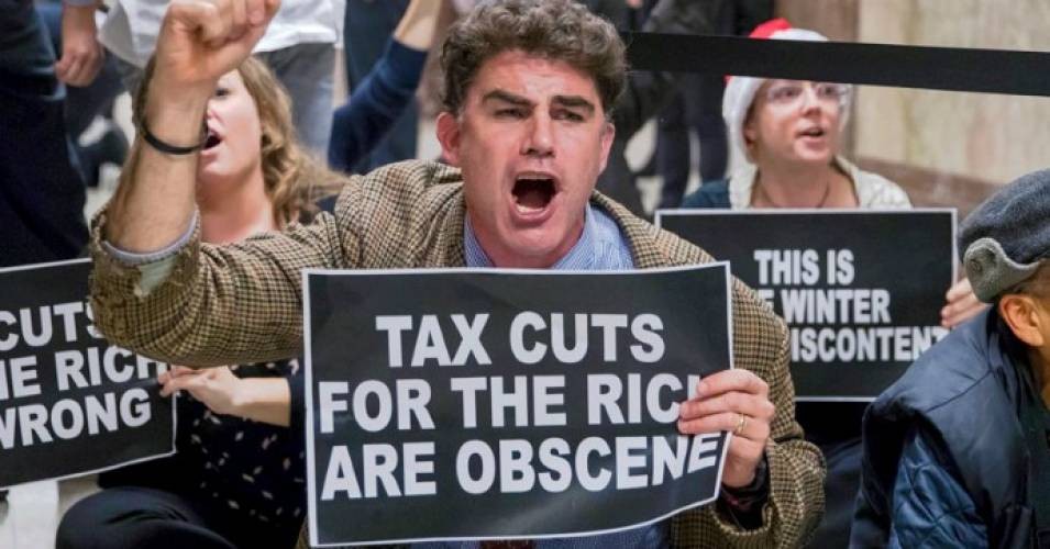 061219-09-Trump-Tax-Labor