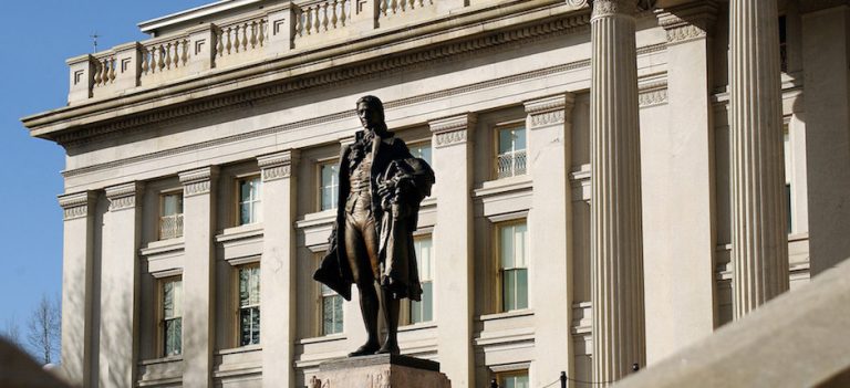 061919-86-History-United-States-Revolution-Alexander-Hamilton-Loyalists