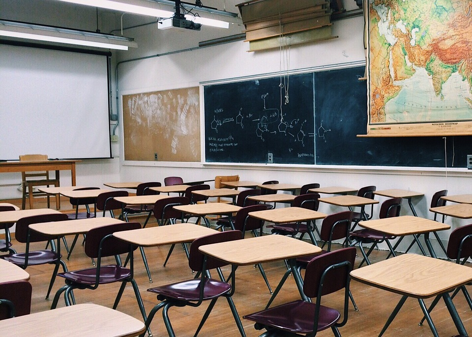 7 Solid Reasons to Invest In Visitor Management System For Schools 1 AqibInvestment01