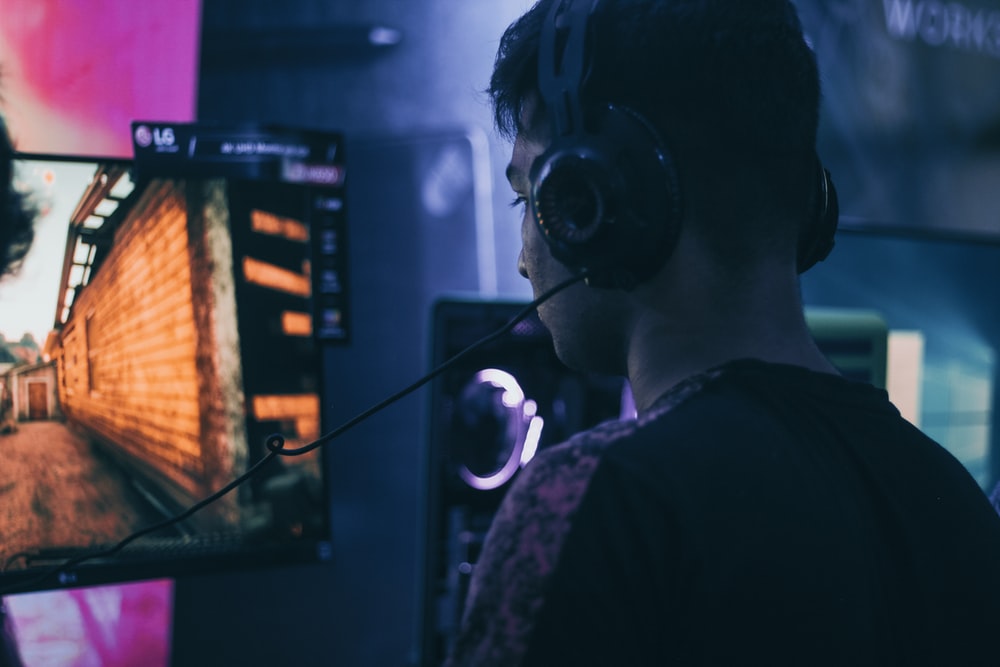 080619-15-Guns-Violence-Video-Games