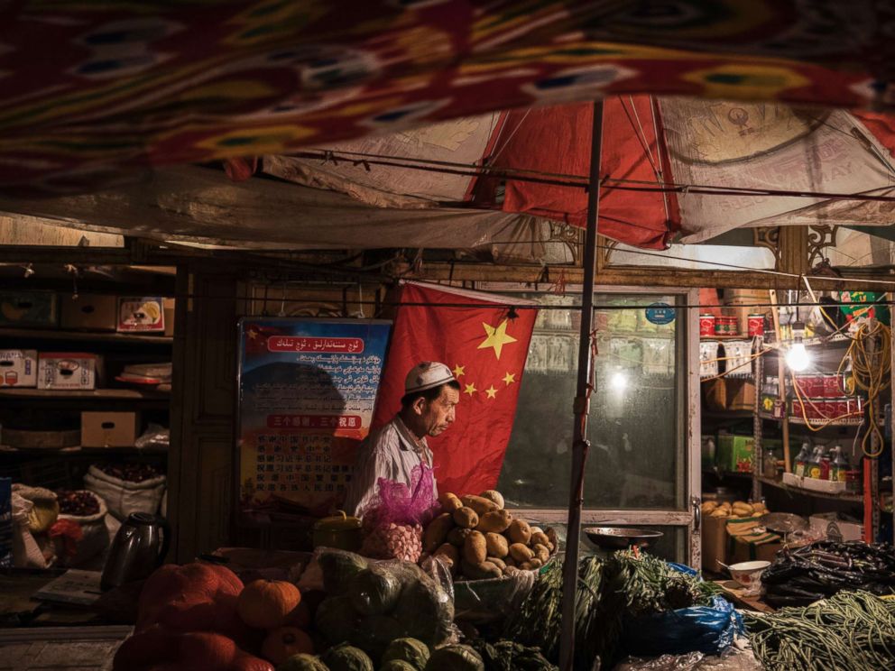 101019-09-China-Muslim-Uighur-Islam