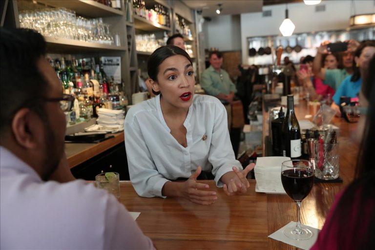 110419-03-Economy-Minimum-Wage