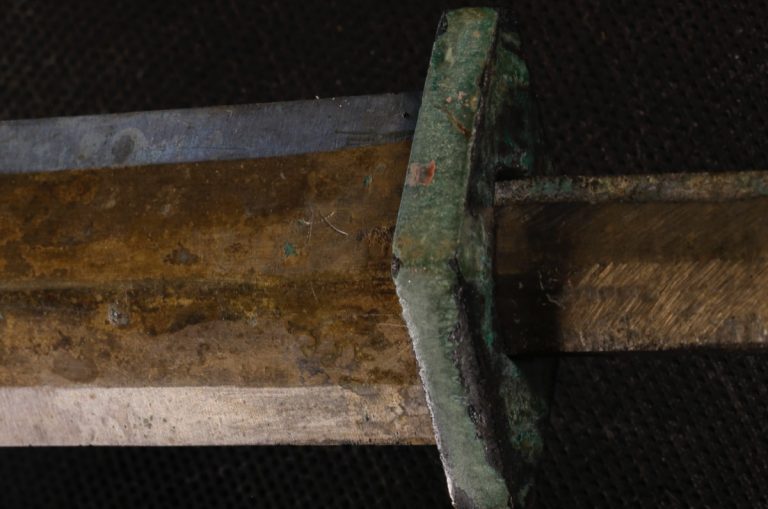 110619-17-History-Ancient-China-Weapons-War-Military-Terracotta