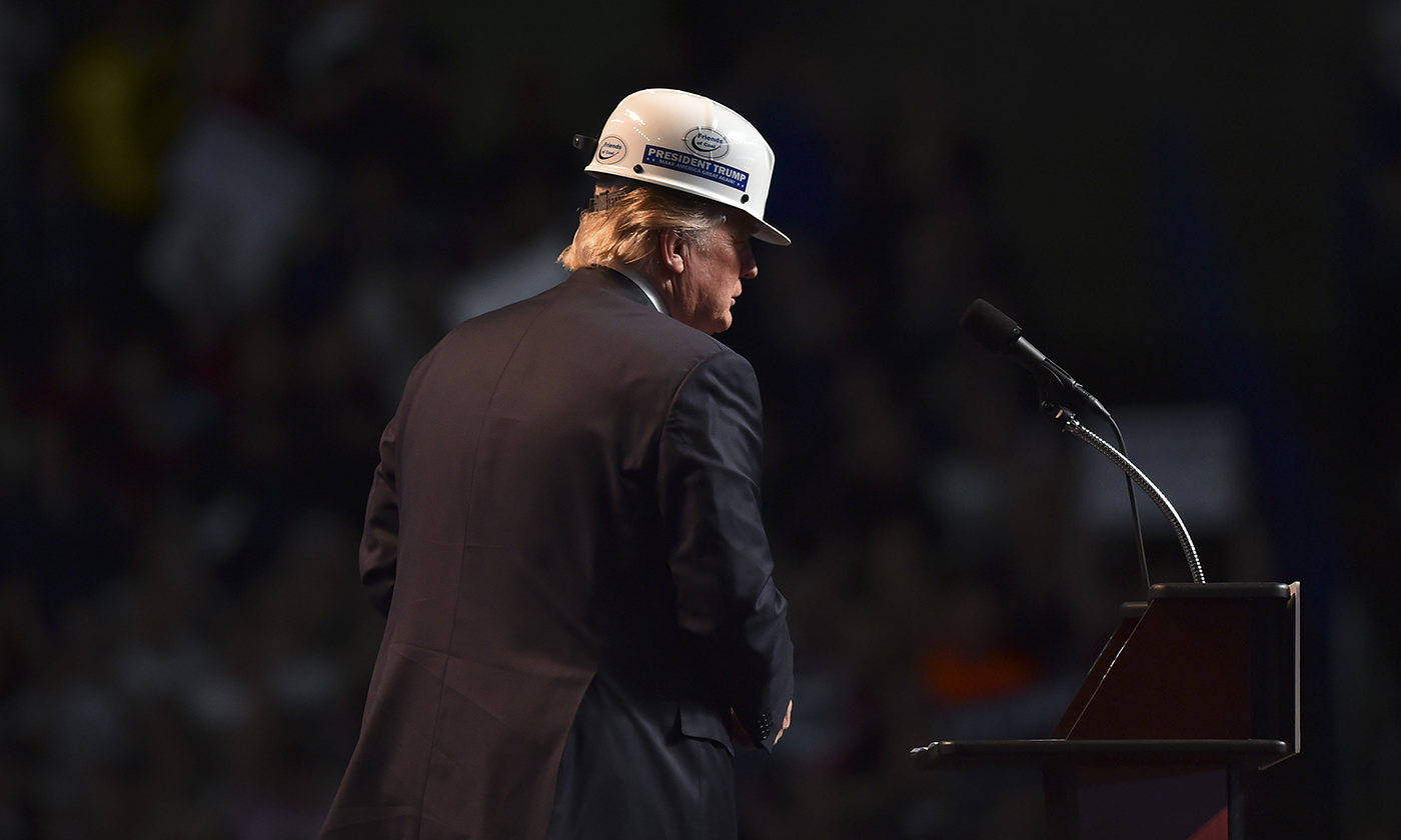 CHARLESTON, WV - MAY 5: Republican presidential candidate Donal