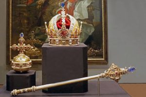 A History of the British Crown Jewels 17 122819-69-History-England-Britain-Crown-Jewels-Art