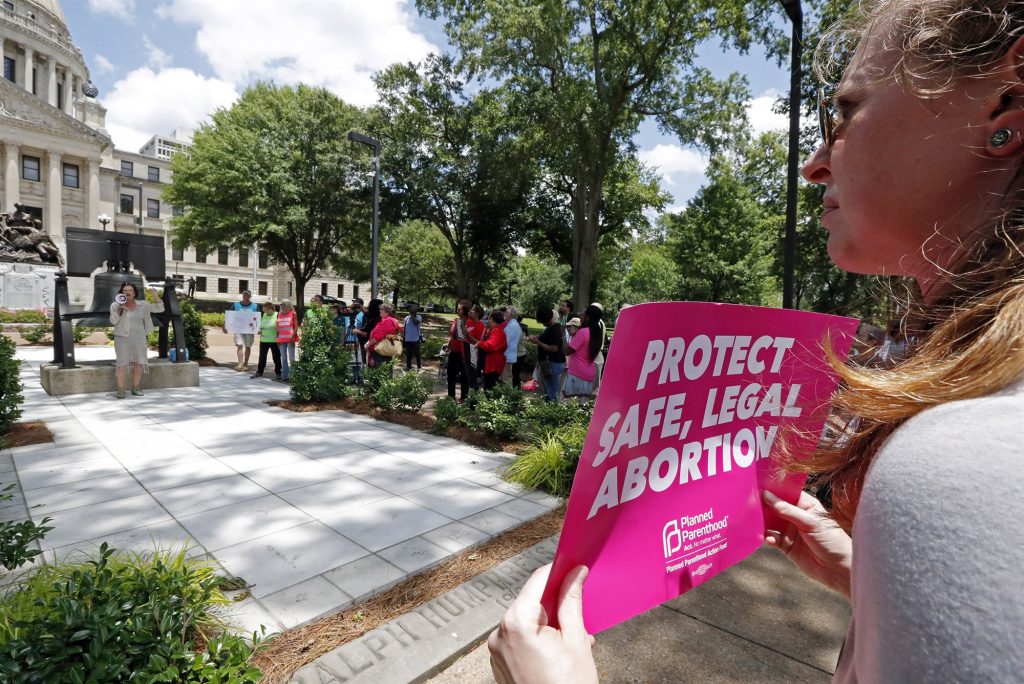 Federal Judge Panel Strikes Down Mississippi's Six-Week Abortion Ban