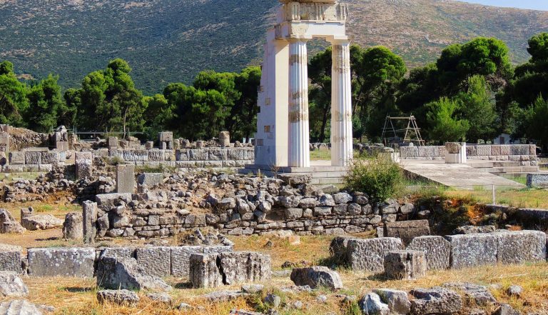 032820-17-History-Ancient-Medieval-Middle-Ages-Medicine-Religion