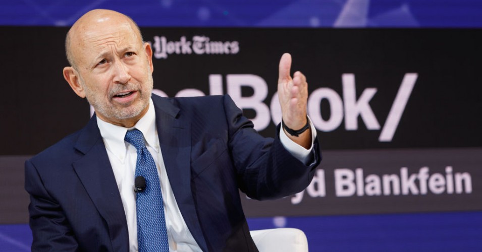 040220-12-Economy-Coronavirus